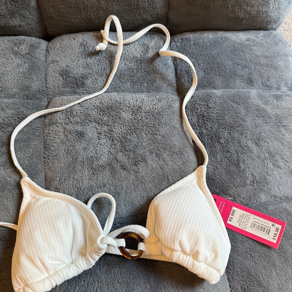 White Ribbed Bikini Top with Ring Detail